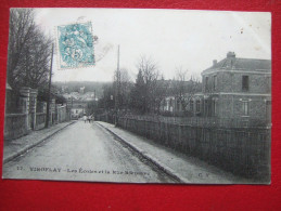 78 - VIROFLAY - LES ECOLES ET LA RUE RIEUSSEC - - Viroflay