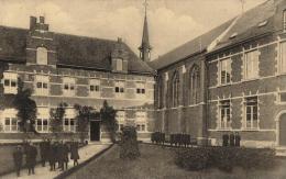 BELGIQUE - ANVERS - HERENTALS - HERENTHALS - Kostchool Der Zusters Franciscanssen - Voorplaats. - Herentals