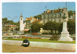 BRY SUR MARNE--La Place De L'église (monument DAGUERRE) , Cpsm 15 X 10   éd  Raymon - Bry Sur Marne