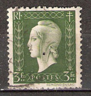 Timbre France Y&T N° 694 (01) Obl.  Marianne De Dulac.  3 F. Olive. Cote 0,15 € - 1944-45 Marianne (Dulac)