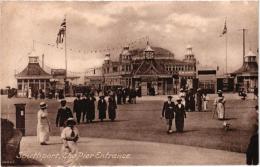 SOUTHPORT ,,THE PIER ENTRANCE ,DETAILS ,ANIMATION REF 43293 - Southport