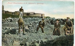 POST CARD ENGLAND GUERNSEY FRENCH STONECRACKERS AT ST SAMPSON'S - Guernsey