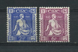 IRELAND   1945     Centenary  Of  Death  Of  Thomas  Davis    Set  Of  2    MH - Unused Stamps
