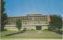 Iowa City Iowa, State University Of Iowa Communications Building On Campus, C1960s Vintage Postcard - Iowa City