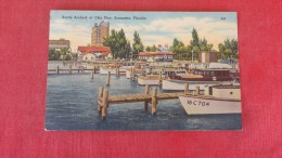 - Florida> Sarasota----- Boats Docked At City Pier ---1813 - Sarasota