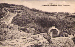 PRÉFAILLES - L'Escalier De La Falaise Et Source à Quirouard - Préfailles