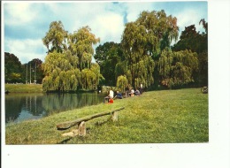 Estaimbourg Chateau De Bourgogne Etang  ( Pêcheur ) - Pecq