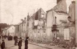 1 CARTE PHOTO SAINT POL Sur MER Ou LEON ( Rue Bombardée Lieu à Déterminer ) - Saint Pol Sur Mer