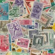 ITALIE COLONIES 50 TIMBRES DIFFERENTS - Emissions Générales