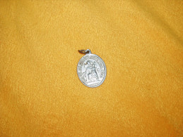 MEDAILLE RELIGIEUSE A ETUDIER / N.D. DU Mt CARMEL / COR JESU SACRATISSIMUM MISERERE NOBIS. - Unclassified