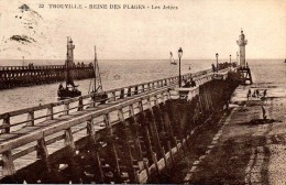 Trouville - Ref 32 - Reine Des Plages - Les Jetées - Trouville