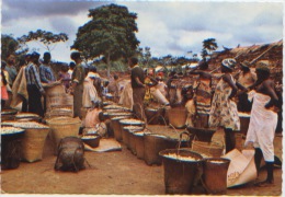Images Du Gabon, Marché D'arachides Dans La N'Gounié, Ed. Tropic Photo N° A42, Dos Divisé, A Circulé Dans Une Enveloppe - Gabón