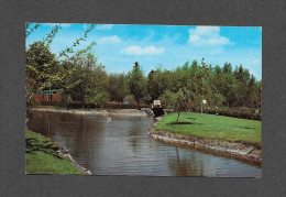 GRANBY - QUÉBEC - JARDIN ZOOLOGIQUE - VUE AGRÉABLE À L'ENTRÉE DU JARDIN ZOOLIGIQUE - PHOTO PAUL HÉNAULT - Granby