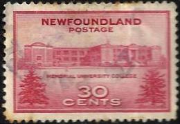BRITISH NEWFOUNDLAND MEMORIAL UNIVERSITY COLLEGE BUILDING 30 CENTS RED UHG 1939(?) SG290 READ DESCRIPTION !! - 1908-1947