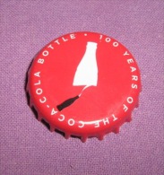 Coca-cola - Bottle Cap / Magnet - 100 Years Of The Coca-cola Bottle, Croatia, 2015. - Petten