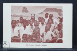 Old Africa Postcard - Algeria - Niger - Missionnaire Entouré D´Enfants - Niger