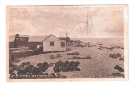 SUSSEX SELSEY EAST BEACH & LIFEBOAT SLIP LOBSTER POTS FISHING BOATS PRINTED CARD - Otros & Sin Clasificación