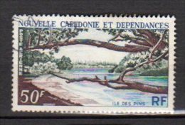 NOUVELLE CALEDONIE     Oblitéré     Y. Et T.  PA N° 75       Cote: 2,75 Euros - Gebraucht