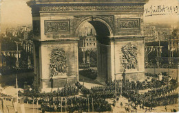 Dép 75 - Militaria - Militaires - Régiments - Carte Photo - Paris - Arc De Triomphe - Foch Et Joffre - 14 Juillet 1919 - War 1914-18