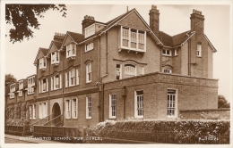 GB - Hert - Berkhamsted School For Girls - Valentine & Sons, Ltd. / Valentine's N° K.3839. - Hertfordshire