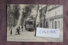 RIVESALTES PATRIE DU GENERALISSIME JOFFRE AVENUE GAMBETTA DEPART DU TRAMWAY ANIMATION D ENFANTS - Rivesaltes