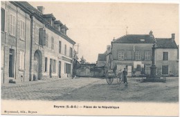 BEYNES - Place De La République - Beynes