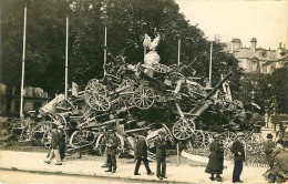 Militaria - Matériel - Canons - Paris - Fêtes De La Victoire 1919 - Carte Photo - état - War 1914-18