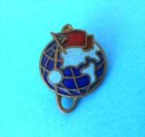 SPACE - Russia Ex Soviet Union Vintage Enamel Pin Badge Espace Cosmos Universe Univers Weltall Universum Anstecknadel - Spazio