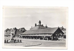 CPA  BUCHY  (SEINE-INF )   LES HALLES - Buchy