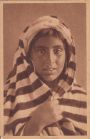 18917- YOUNG ARAB WOMAN IN TRADITIONAL CLOTHES - Asia
