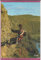 LA SUISSE NORMANDE .- Alpiniste Aux Rochers Des Parcs - Bergsteigen