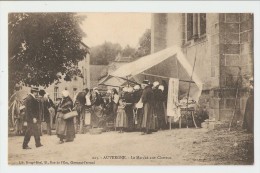 63 Dép.- 223.- Auvergne.- Le Marché Aux Cheveux. Lib. Bougé-Béal, 21,Rue De L´Ecu, Clermont-Ferrand. Carte Non Voyagé, D - Manzat