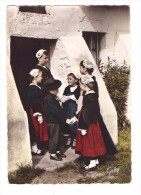 56 Costume De Muzillac Ambon Folklore Bretagne Groupe D´ Enfants à L´ Entrée De La Ferme Cachet Muzillac 1970 - Muzillac