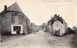 MONCOUTANT  -  La Grande Rue - Moncoutant