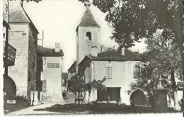 Tournon D'Agenais - La Place - Tournon D'Agenais