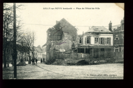 Somme 80 Ailly Sur Noye Bombardé Place De L'Hôtel De Ville Caron 1921 Tache Au Coin Sup Droit - Ailly Sur Noye