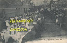 42 // LE CHAMBON   Fête Du 28 Octobre 1906, Table D'honneur  ANIMEE - Le Chambon Feugerolles