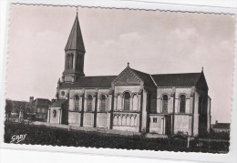 CPSM -14 - PORT-en-BESSIN - (Calvados) - L'Eglise - Port-en-Bessin-Huppain