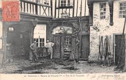 Abbeville     80      Rue   De La Tannerie . Maison De François 1er - Abbeville