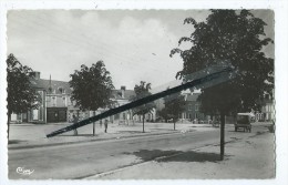 CPSM - Courtomer - Place Du Marché - Courtomer