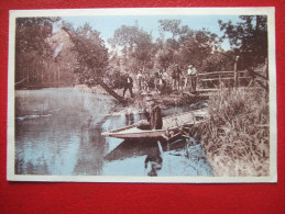 91 - VERT LE PETIT - BORDS DE L' ESSONNE - " PECHEURS A LIGNE " - - Vert-le-Petit