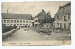 CPA ANIMEE BAZANCOURT, ANIMATION SUR LA PLACE DES MARCHES, JEU DE QUILLES, MARNE 51 - Bazancourt