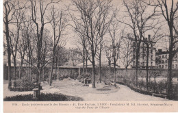Cpa De Lyon - 1914 - Ecole Professionnelle Des Blessés - 41, Rue Rachais, Lyon - Lyon 7