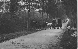 7 LESIGNY FOIRE DE LA MONTHETY     ARRIVEE A LA MONTHETY  VOITURE VOYAGEURS ATTELEE - Lesigny