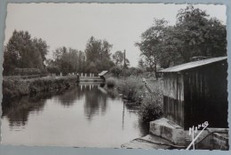 61 BAZOCHES SUR HOESNE VUE VERS LE PONT - Bazoches Sur Höne