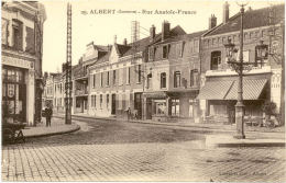 80/ CPA A - Albert - Rue Anatole France - Albert