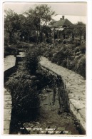 RB 1040 - Early Real Photo Postcard -  Lily Pond Old Mill Gardens Wannock - Polegate Near Eastbourne Sussex - Eastbourne