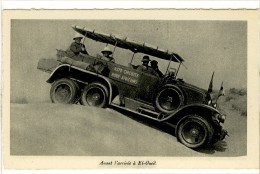 Carte Postale Ancienne El Oued - Avant L'Arrivée - Automobile à 6 Roues - El-Oued