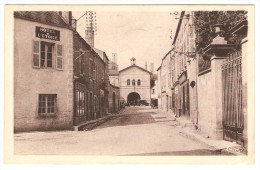 GEVREY- CHAMBERTIN   ---   Place De La  Mairie - Gevrey Chambertin