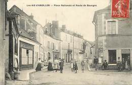 Ref G479-   Cher  -  Les Aix D Angillon - Place Nationale Et Route De Bourges -belle Animation  -carte Bon Etat- - Les Aix-d'Angillon